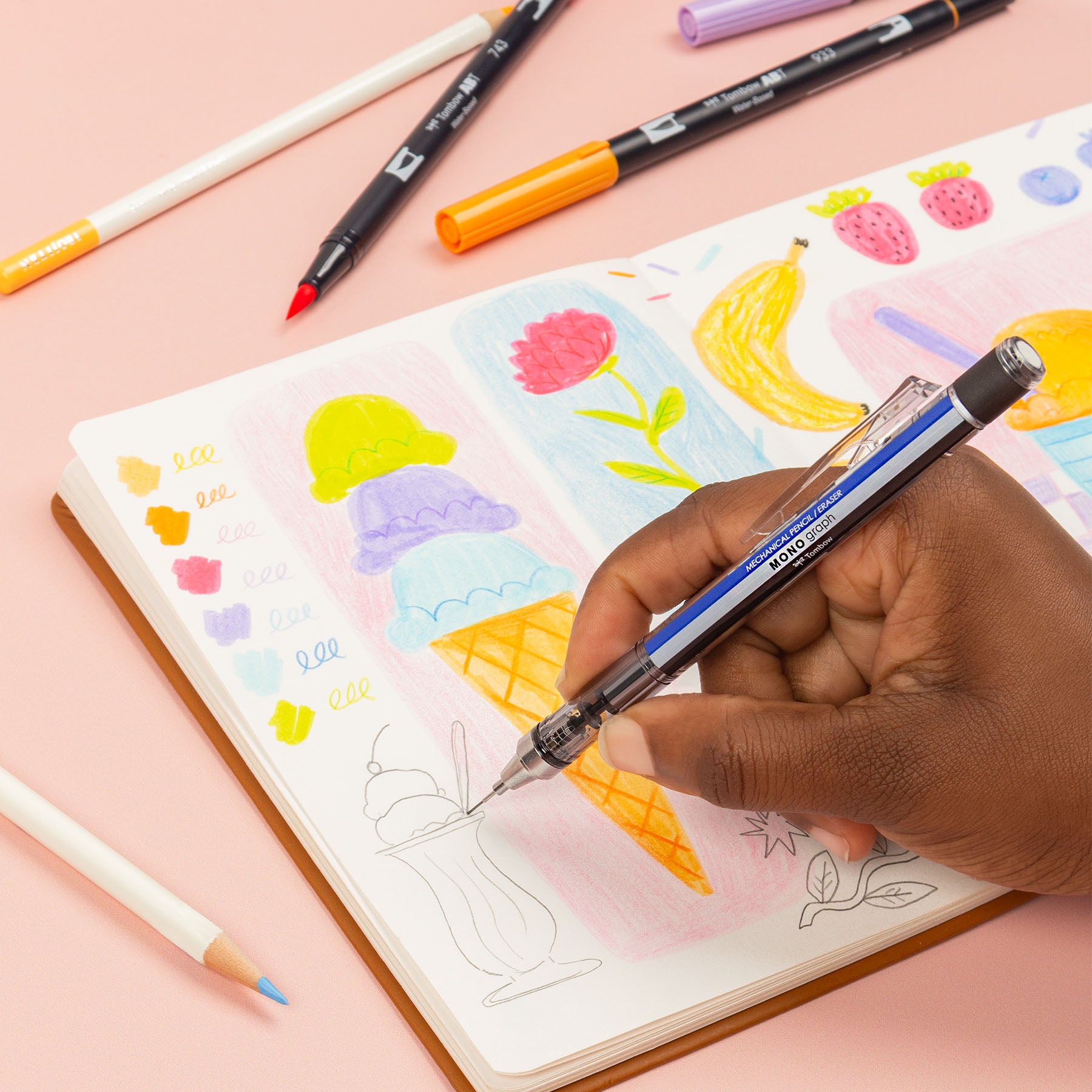 Portaminas Mecánico MONO Graph Tricolor HB 0.5 mm