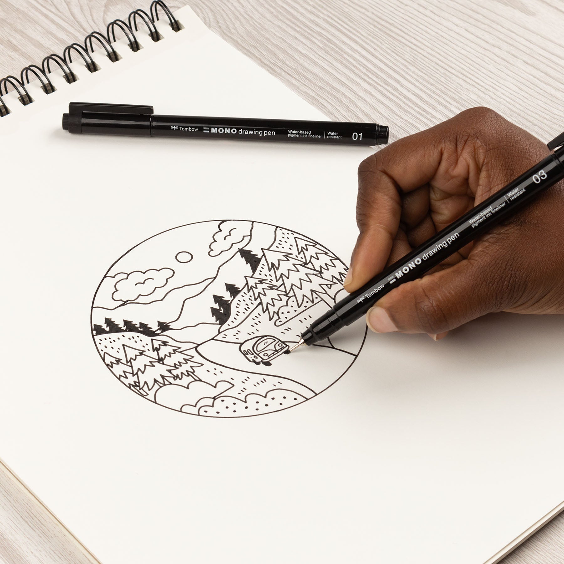 Set de Marcadores y Accesorios para Ilustración