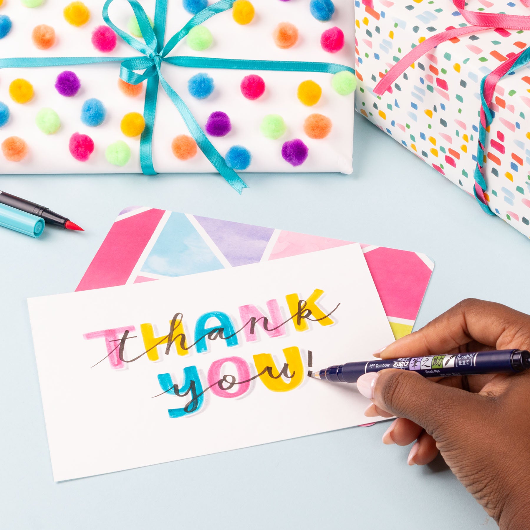 Set de Marcadores  y Accesorios para Lettering en Color